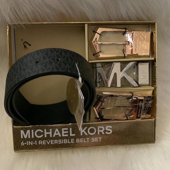 MICHAEL KORS Signature 6-in-1 Reversible Belt Set in Black - Picture 1 of 3